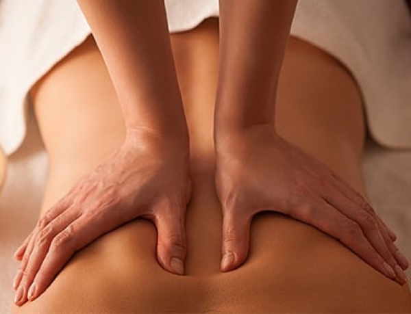 Massage thư giãn lưng, vai và cổ